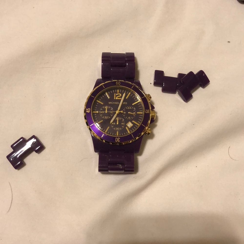 Michael kors watch.